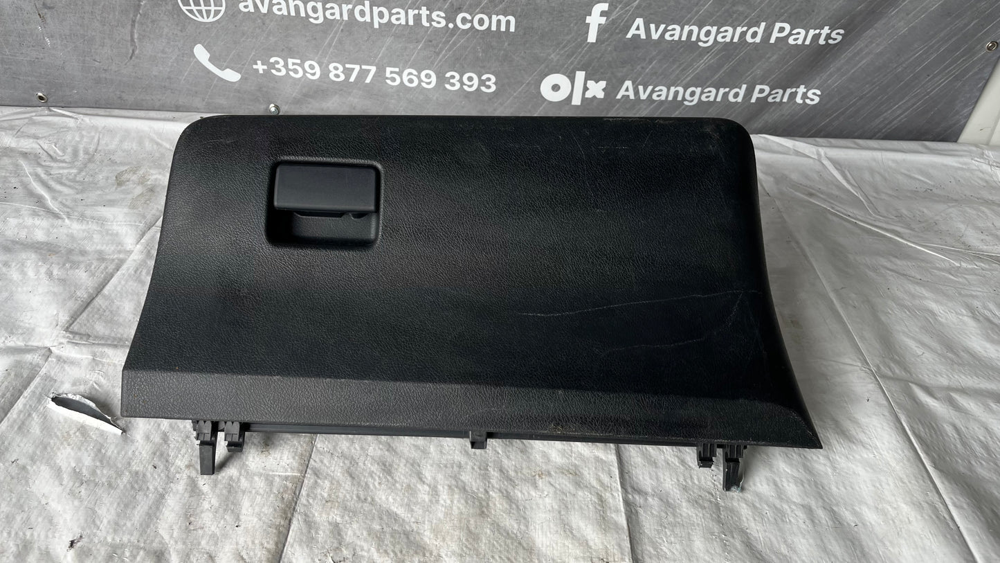 Жабка Toyota Yaris 2011-2018