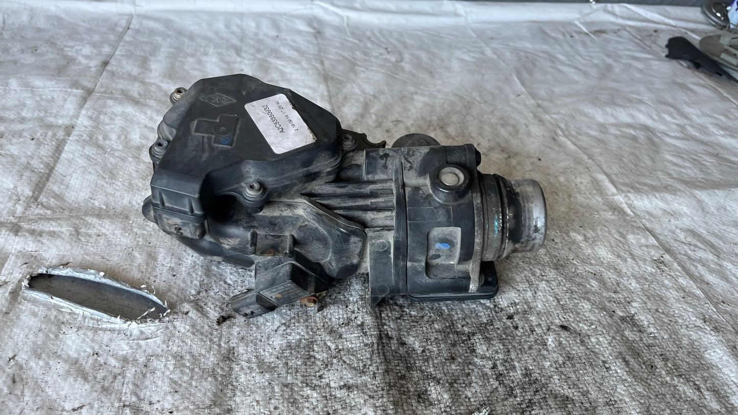 Renault Traffic 1.6 D дросел