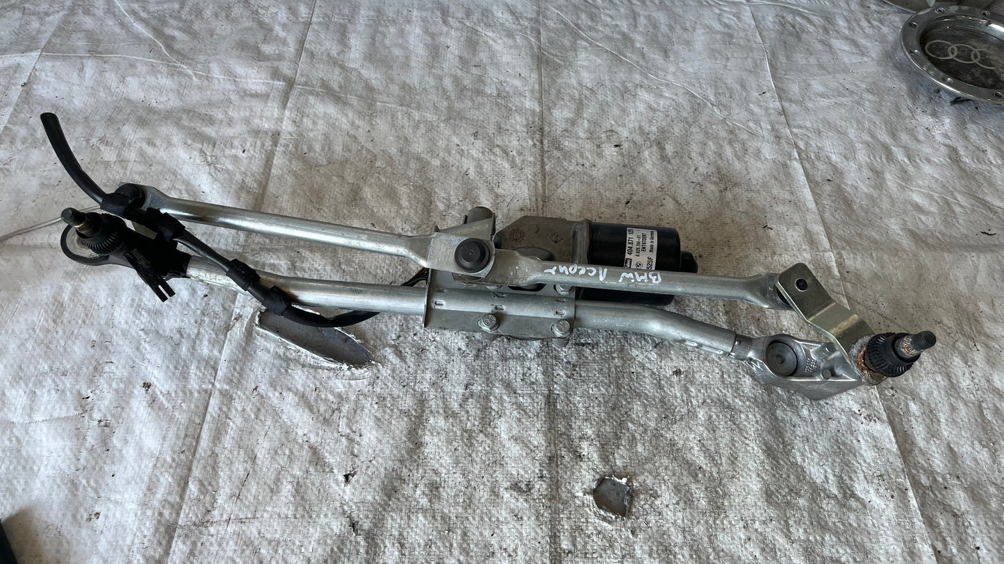 BMW 1 E87 моторче чистачки