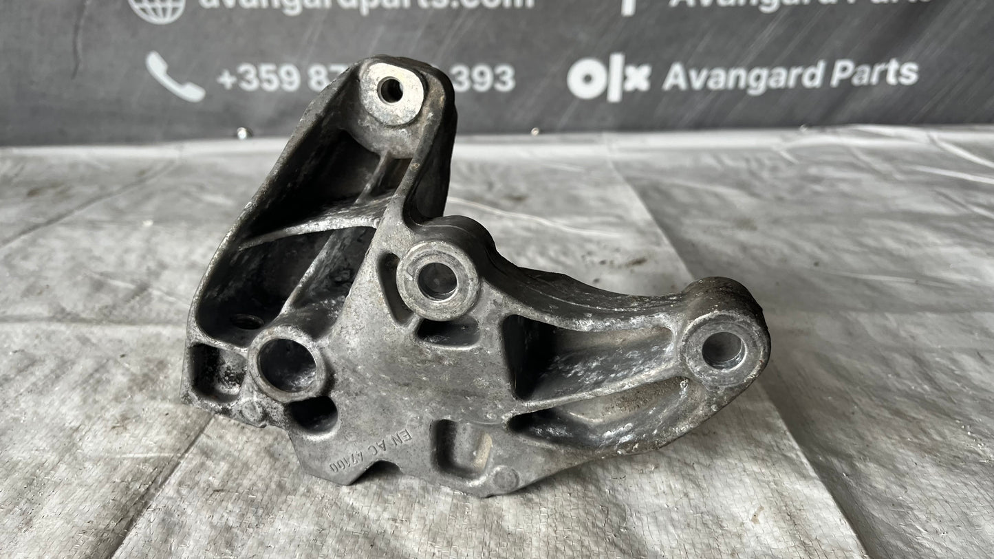 Скоба за двигател Audi A3 2006-2013
