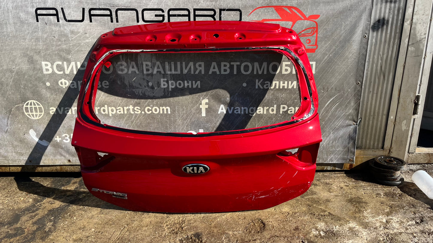 Багажна врата Kia Stonic 2017-