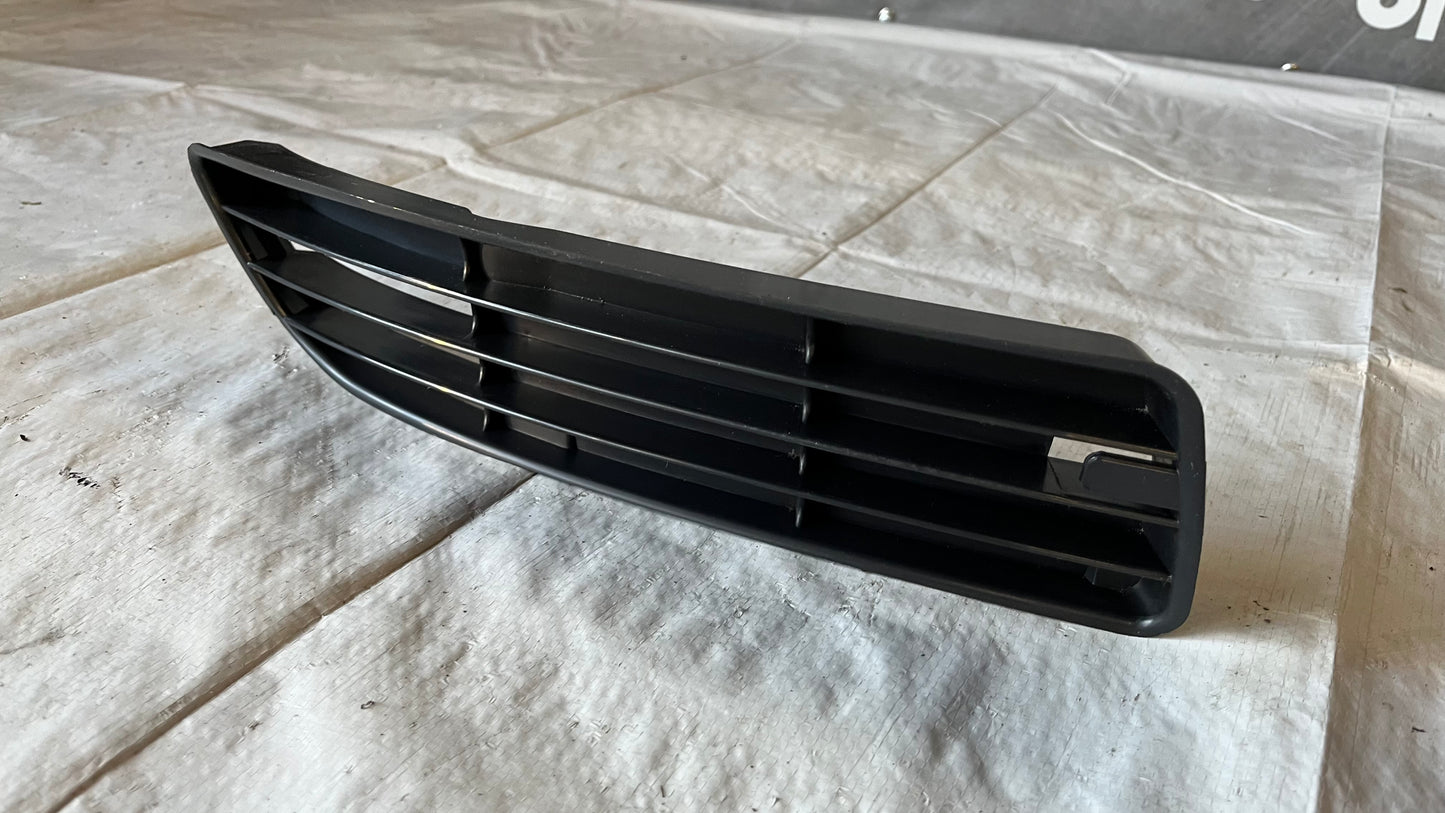 Решетка за предна броня Audi A4 B5 1994-2001