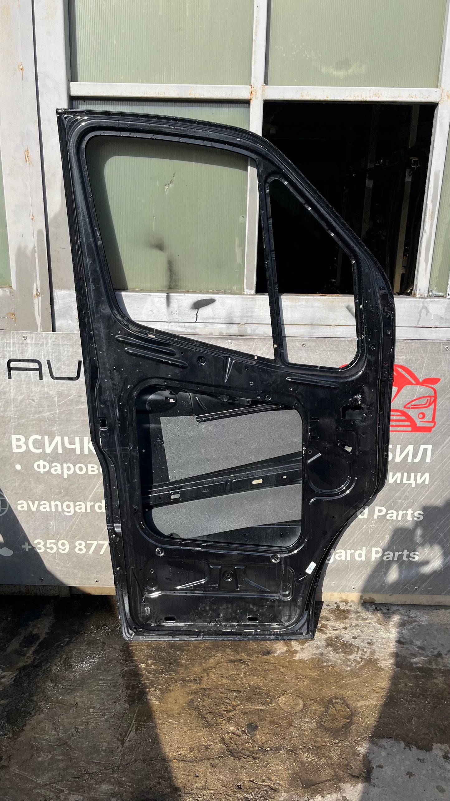 Предна лява врата Mercedes Sprinter3 W907/W910 2018-