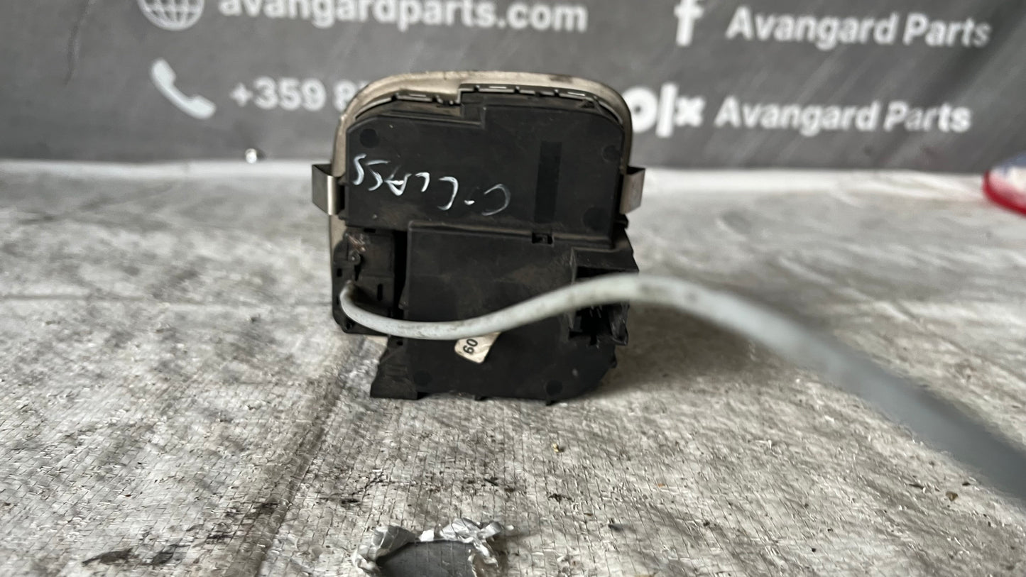 Ключ светлини Mercedes C W209