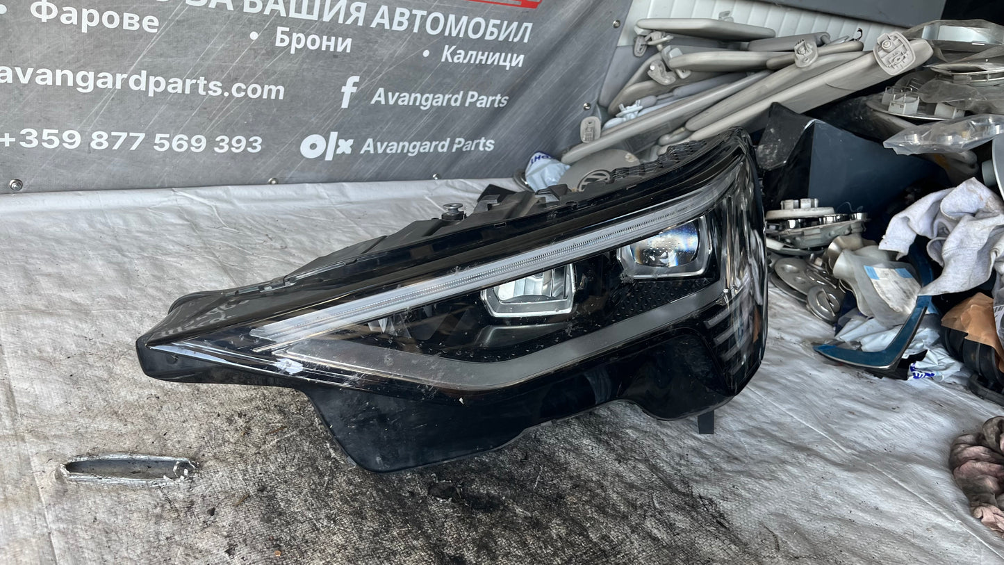 Audi E-Tron GT 2024 ляв фар