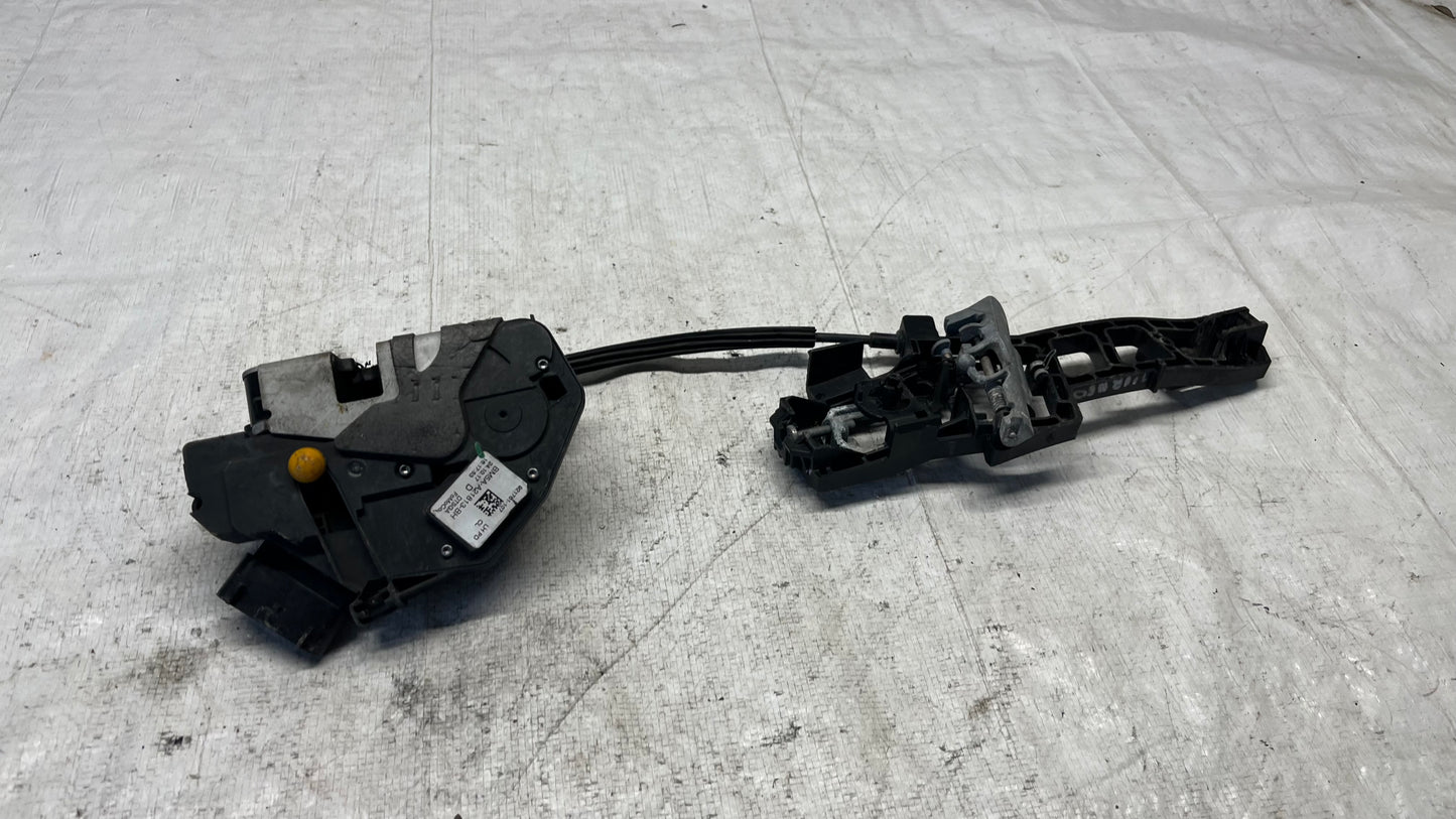 Ford Transit Courier брава задна