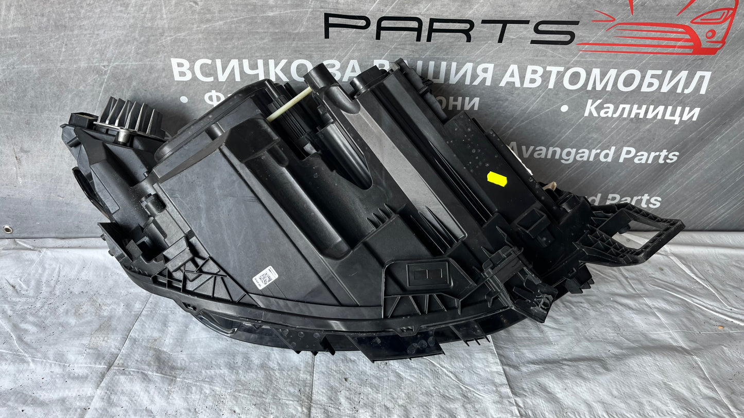 Ляв фар Volkswagen ID.7