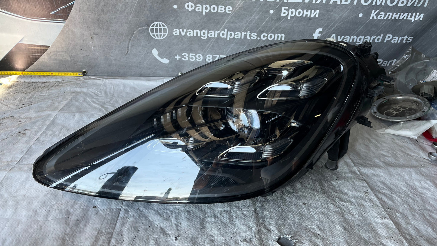 Porsche Cayenne 3 2017- ляв фар