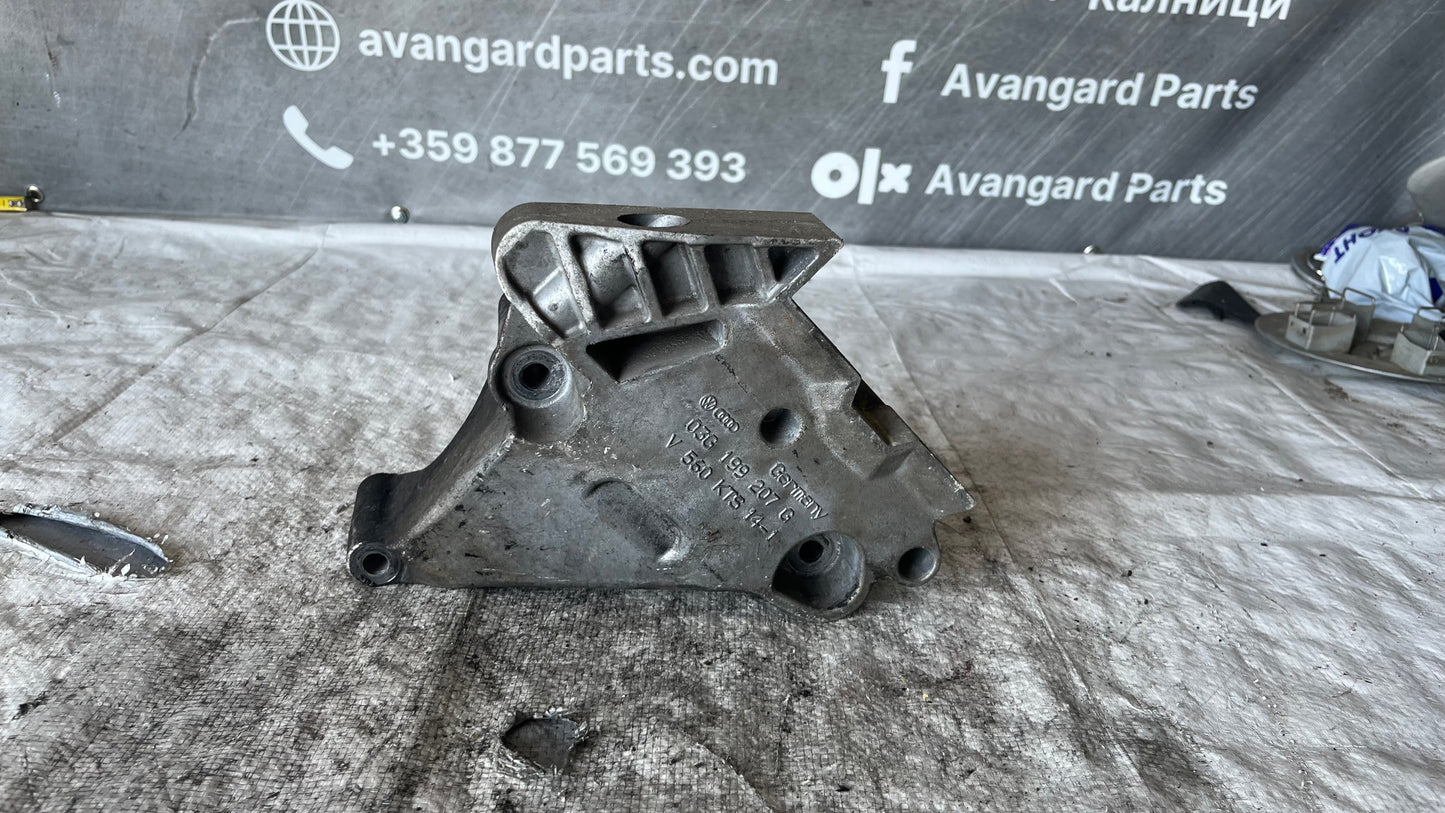 Volkswagen Passat B6 дясна лапа