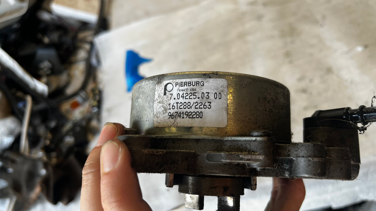 Peugeot Boxer 2.0 HDi вакуум помпа