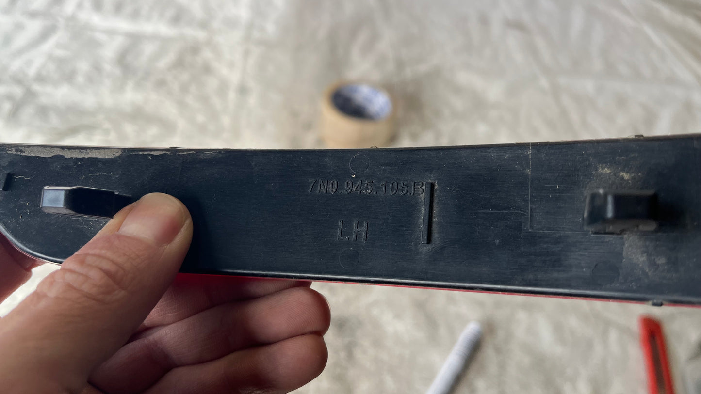 Volkswagen Sharan заден ляв светлоотразител