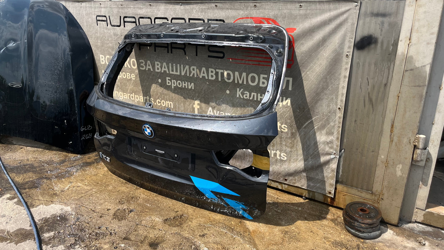 Багажна врата BMW ix3
