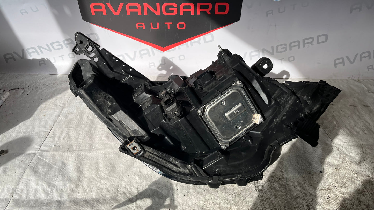 Renault Clio 5 ляв фар