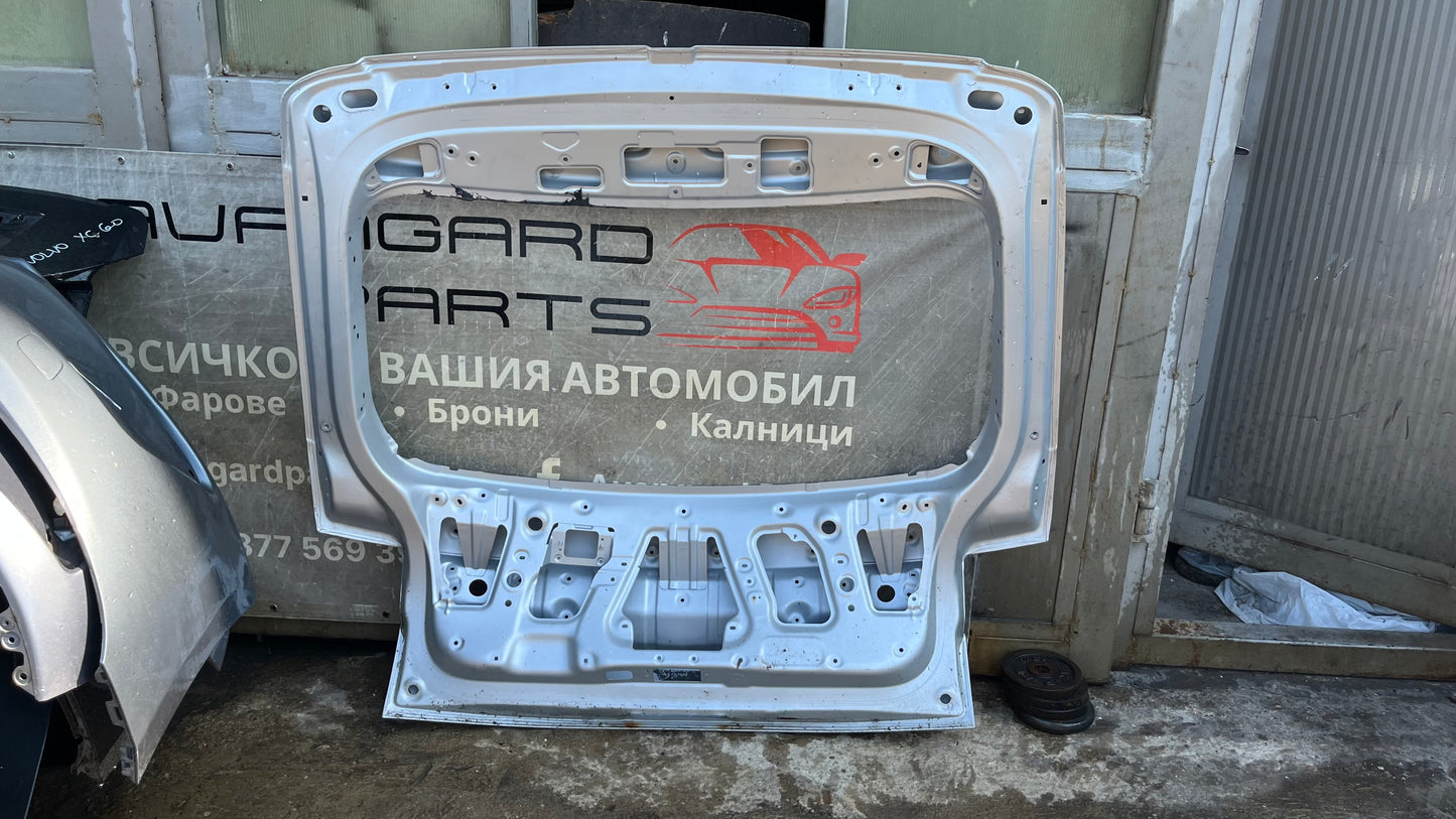 Багажна врата Hyundai Ioniq 5