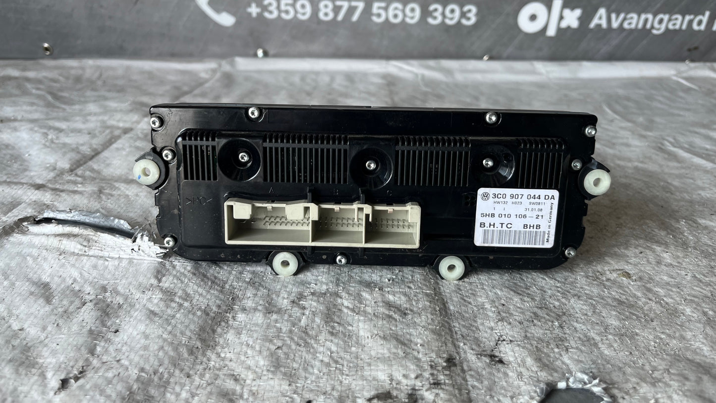 Панел за климатроник Volkswagen Golf 5/Touran/Caddy/Passat 6