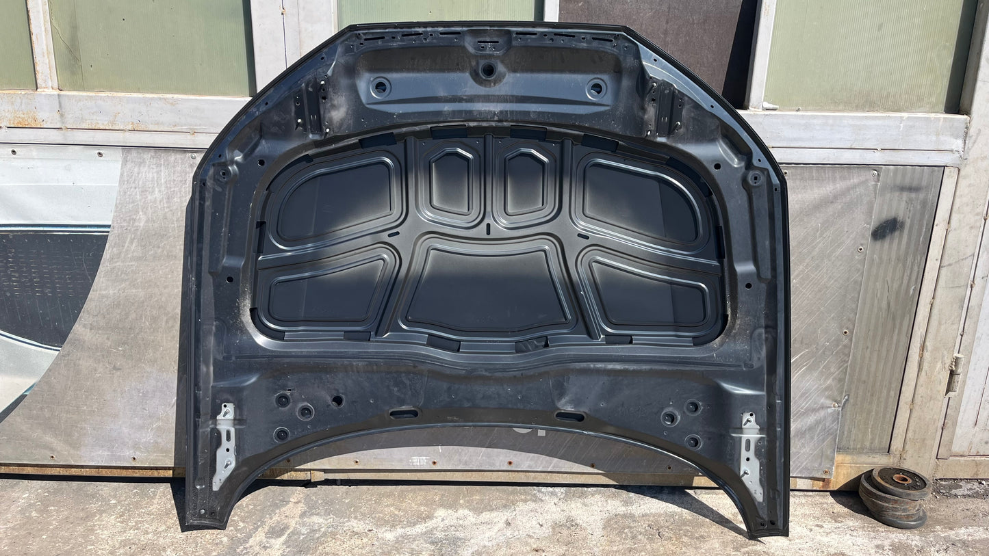 Преден капак Audi A4 B9 2015-2024