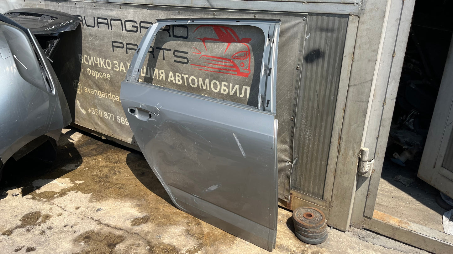 Задна дясна врата Skoda Octavia 3