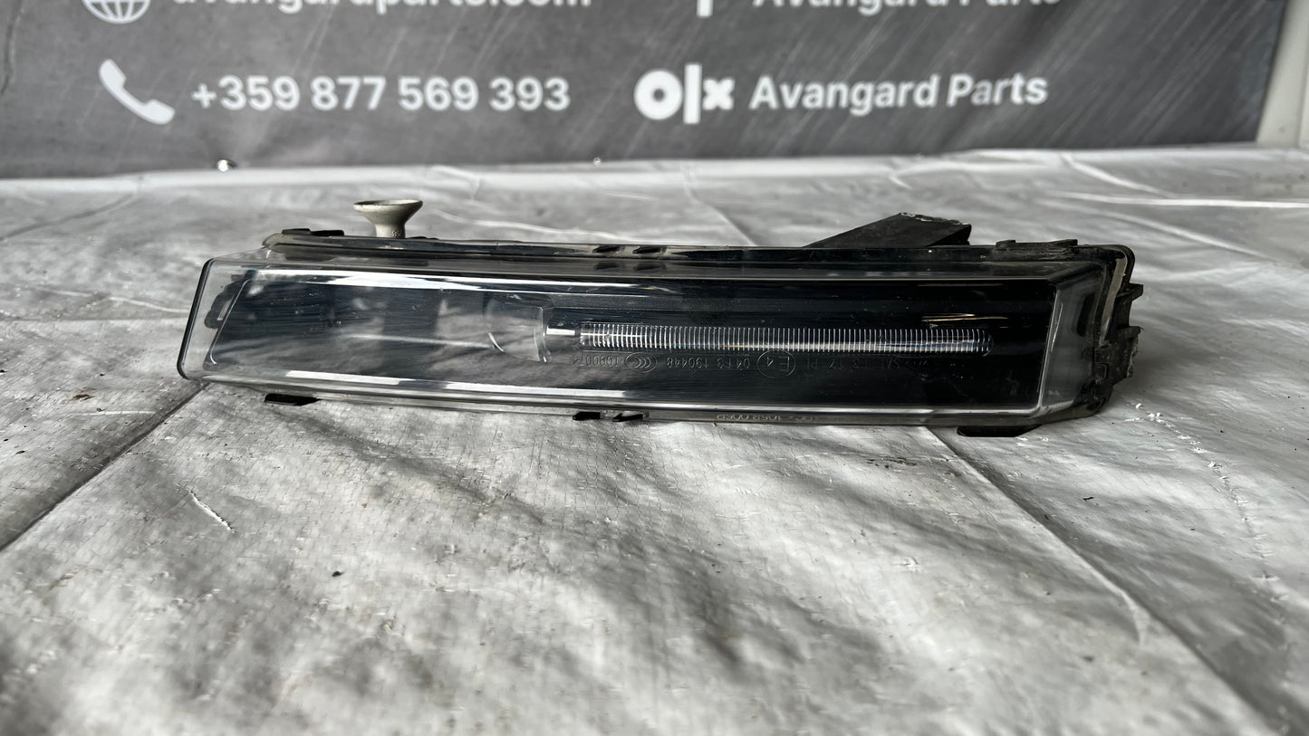 Десен халоген Range Rover Velar L560