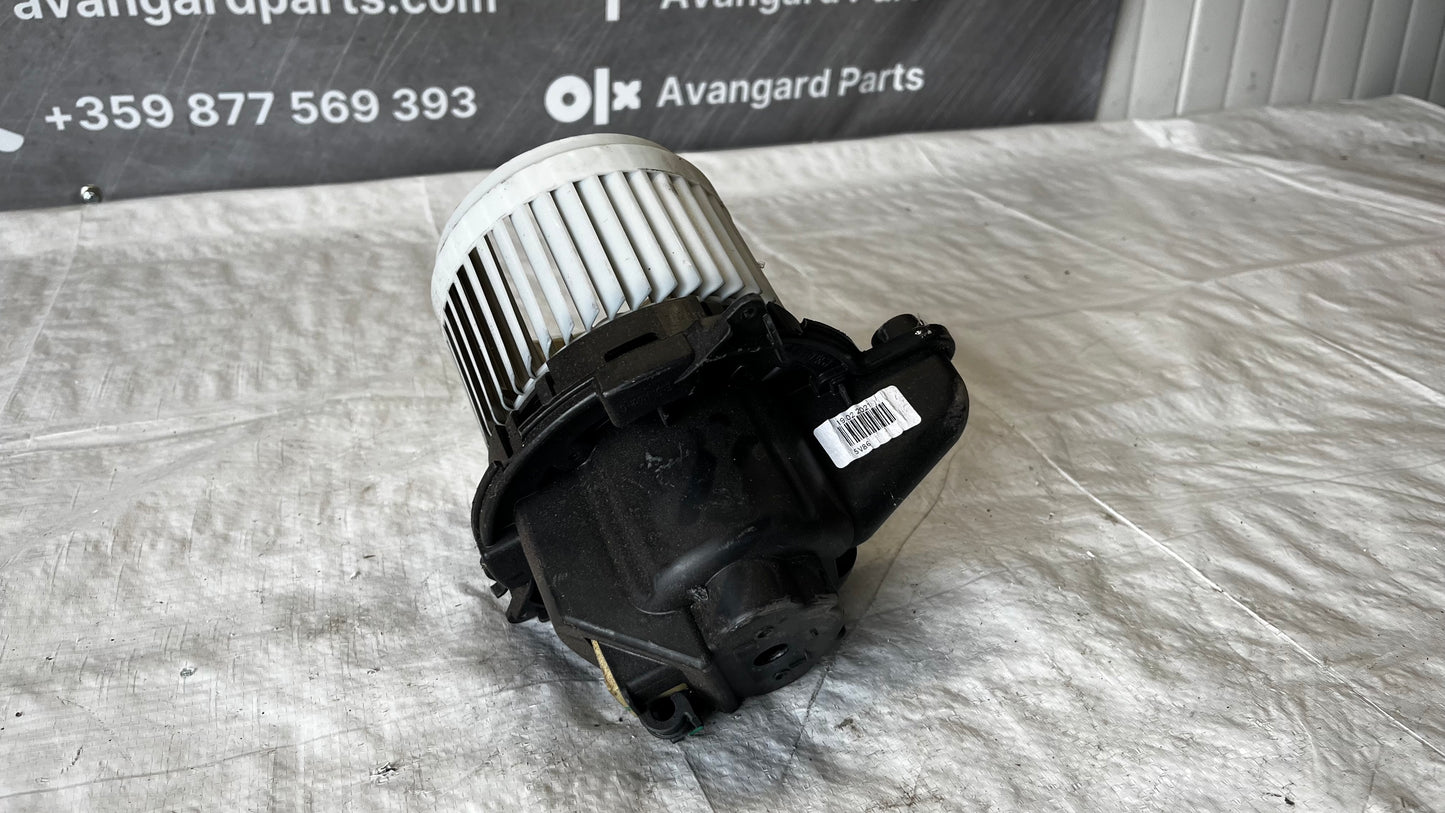 Dacia Sandero 2 вентилатор парно