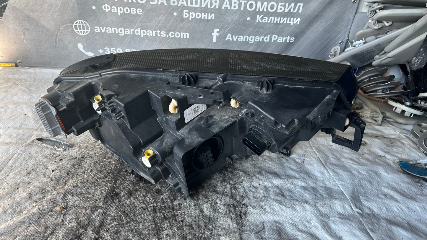 Volkswagen ID4 2020- ляв фар