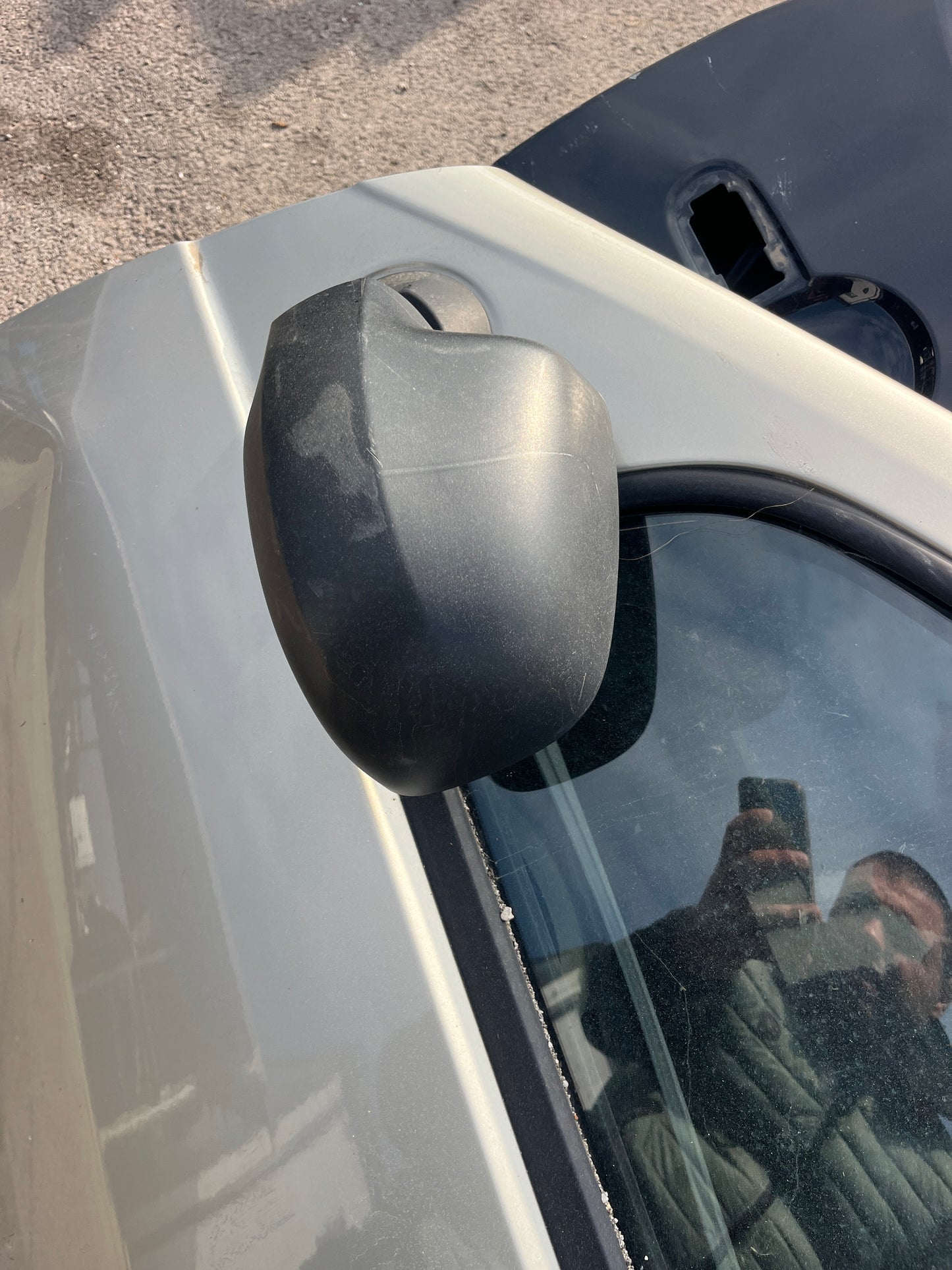 Врата Dacia Duster
