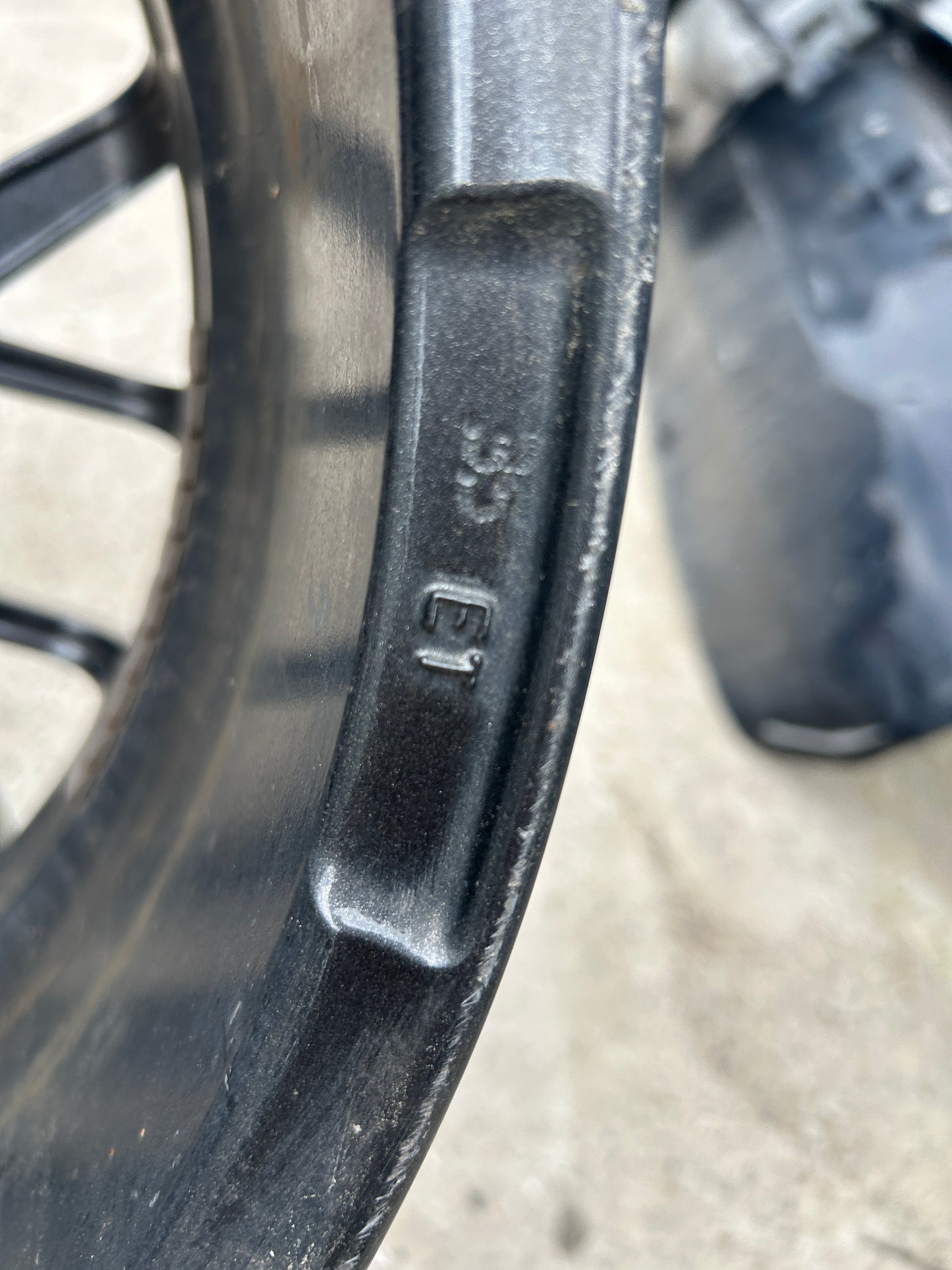 Джанта 5x112 19 AEZ Porto Black