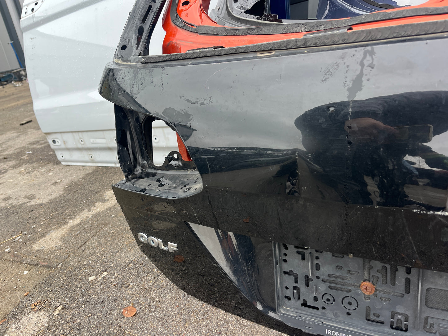 Багажна врата,капак VW Golf 7