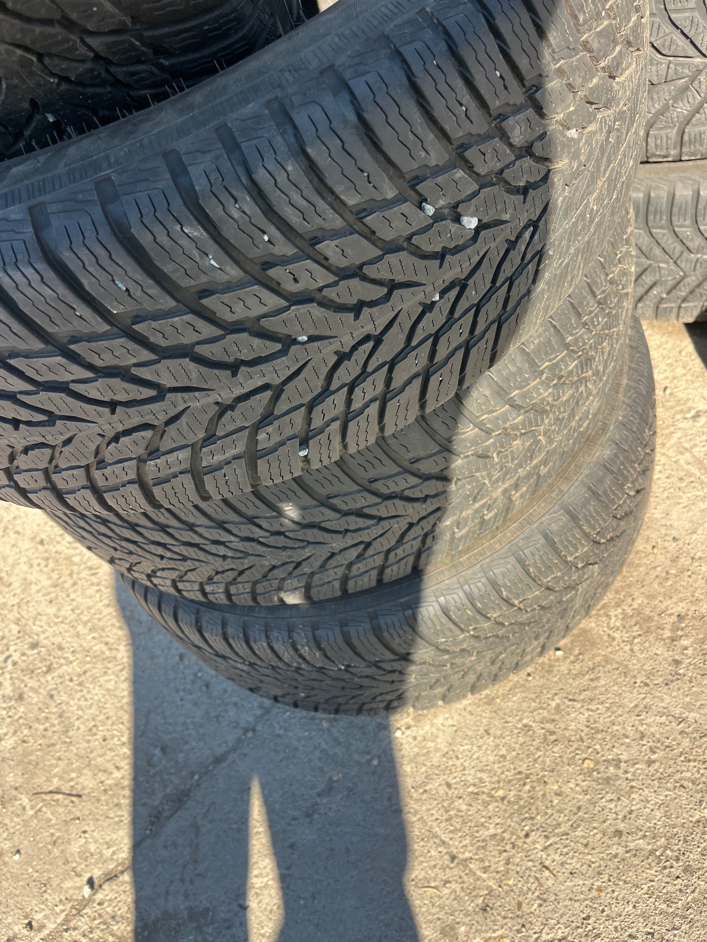 Гуми 215 60 16 Nokian