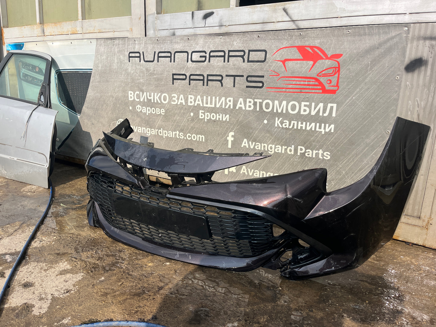 Предна броня Toyota Corolla E210