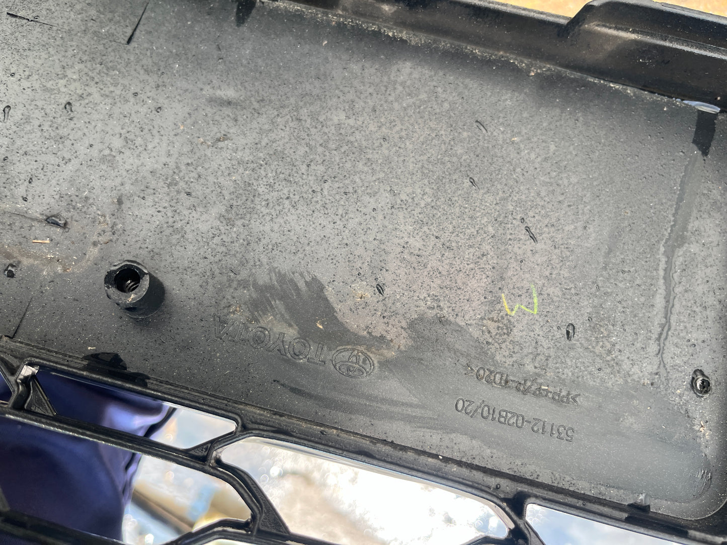 Предна броня Toyota Corolla E210