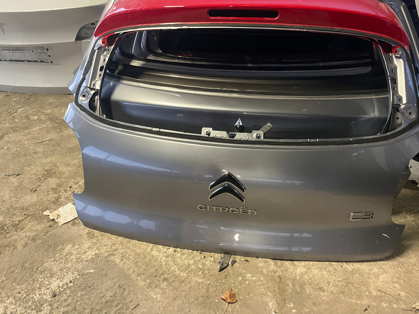 Капак,врата,багажник Citroen C3 2022г.