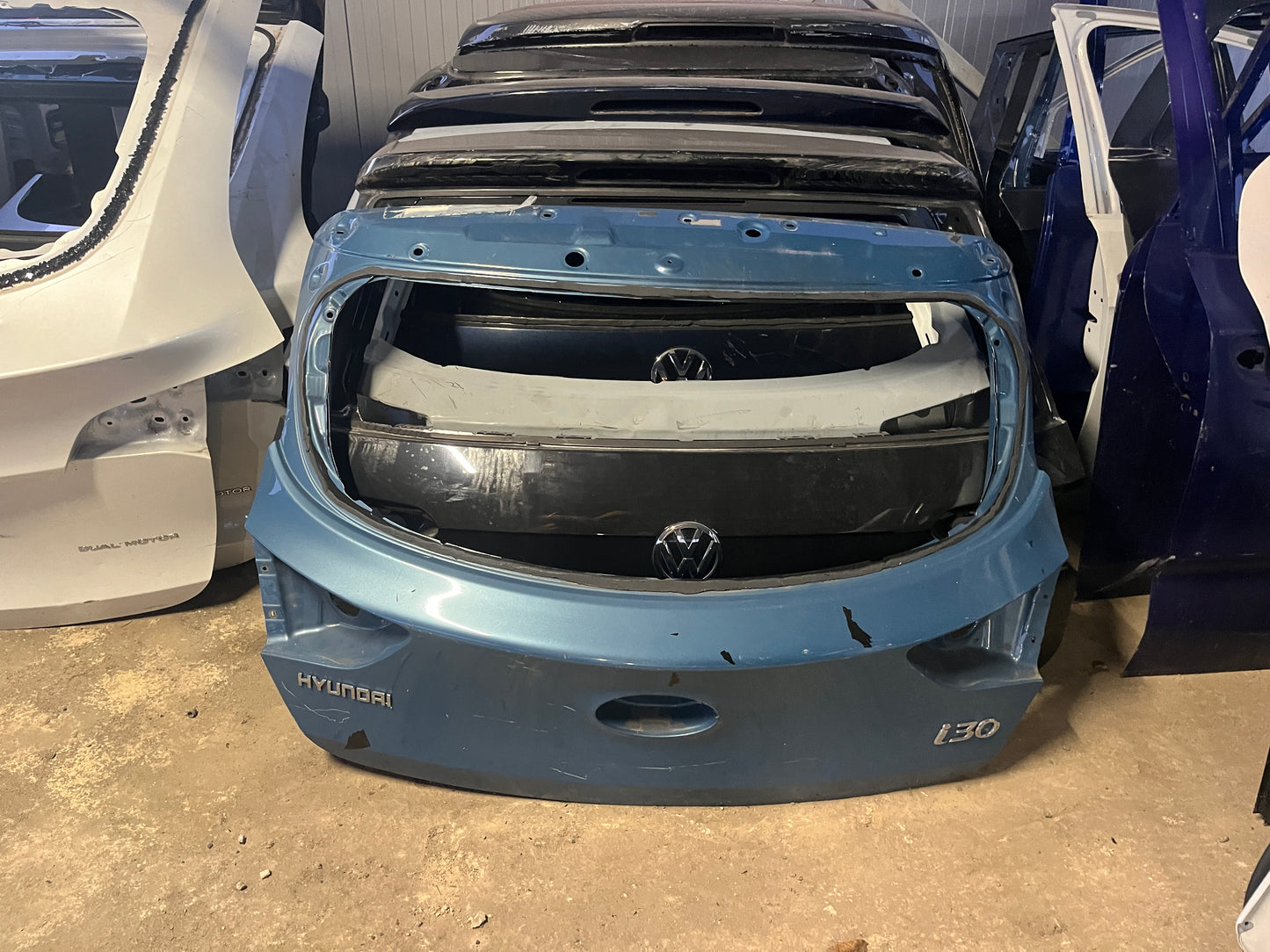 Капак/багажник Hyundai I30 2017г 3бр