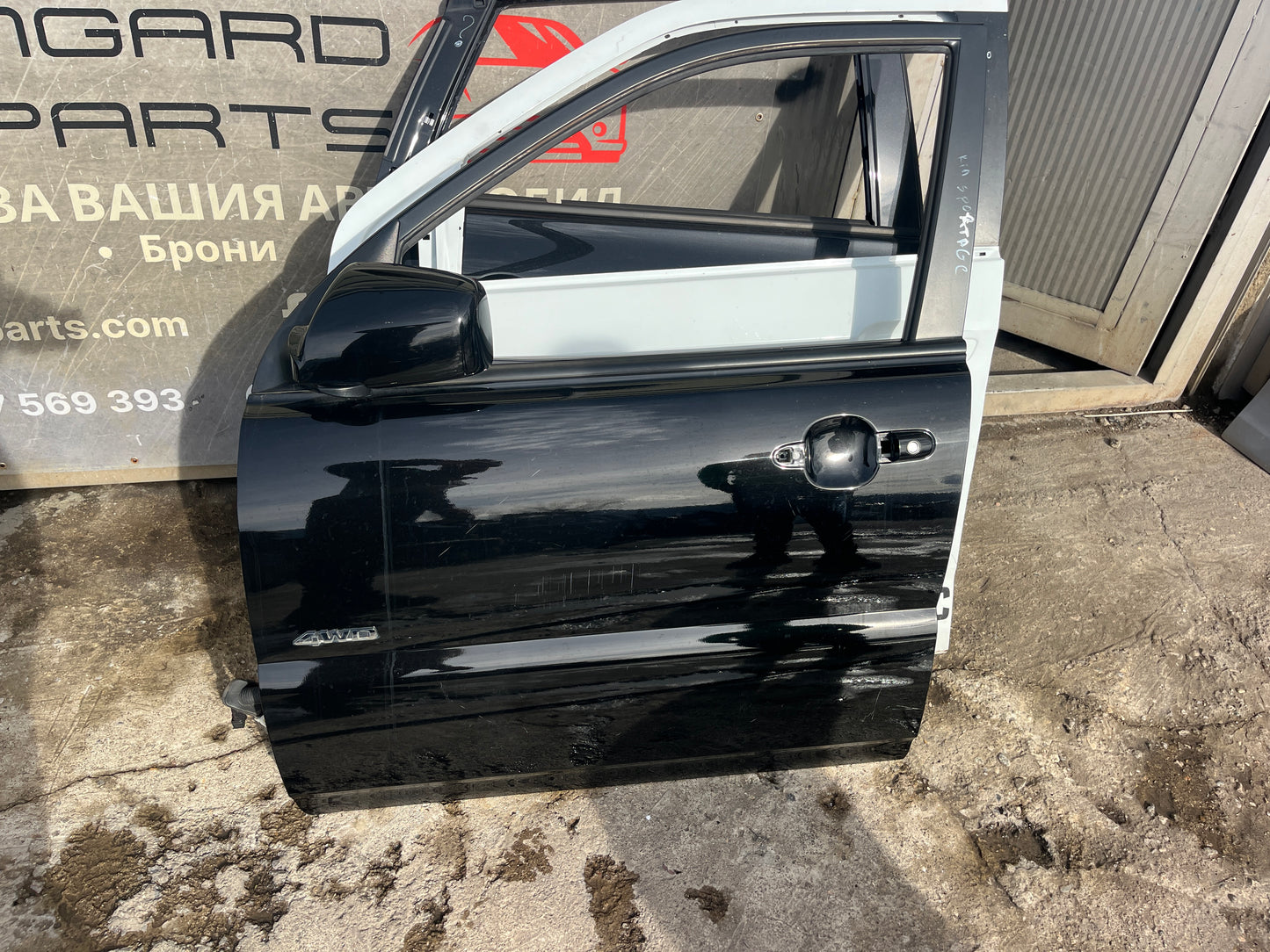 Врата предна лява,задна лява,огледало Kia Sportage 2010г.
