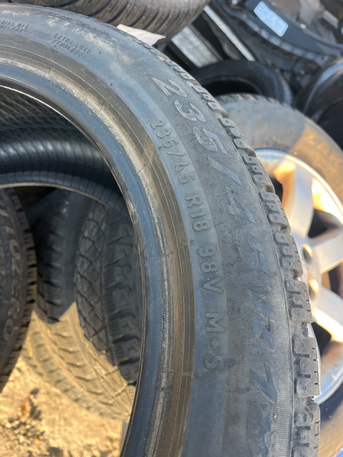 Гуми 235 45 18 Pirelli