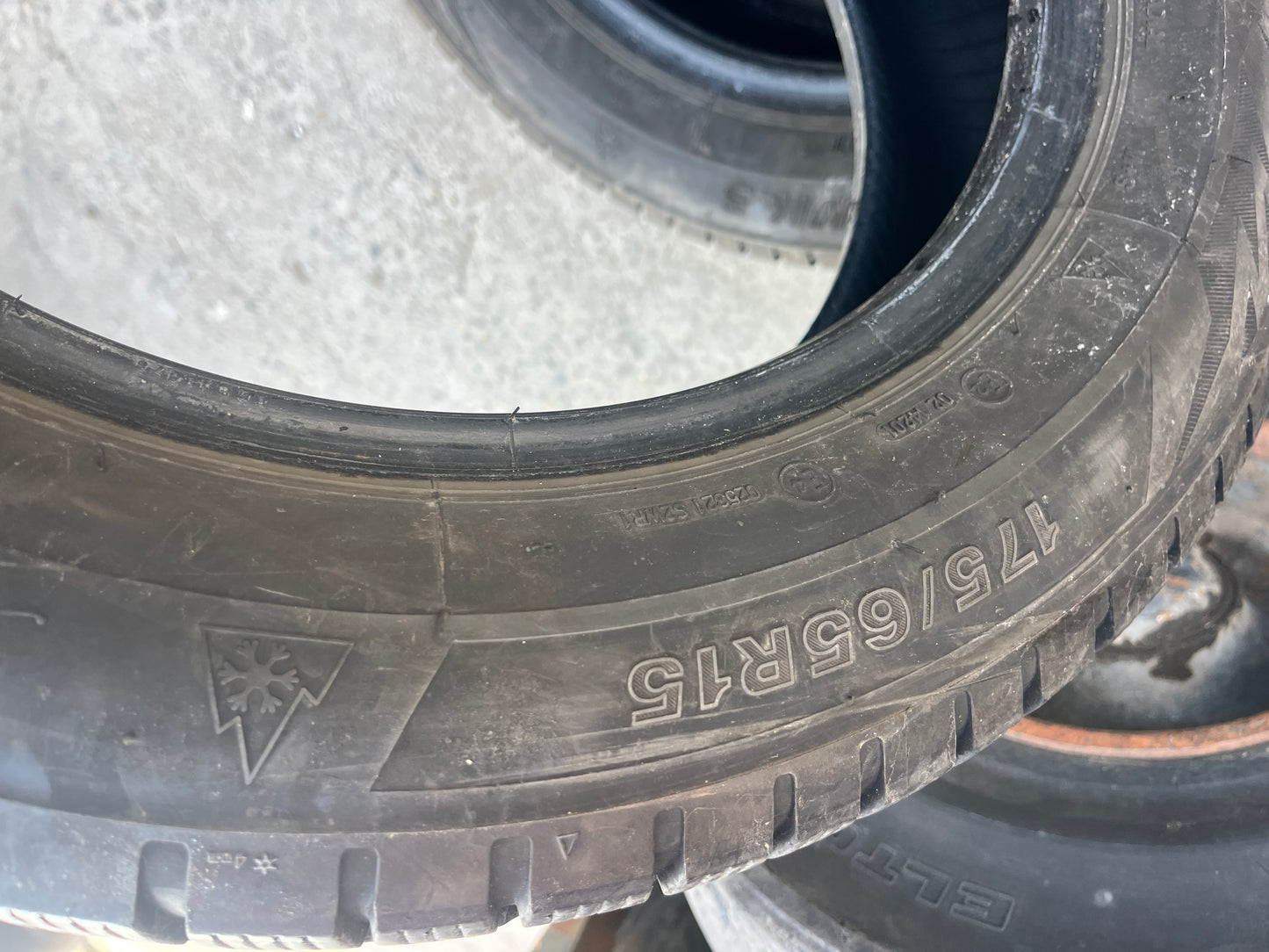 Гуми 175 65 15 Firestone