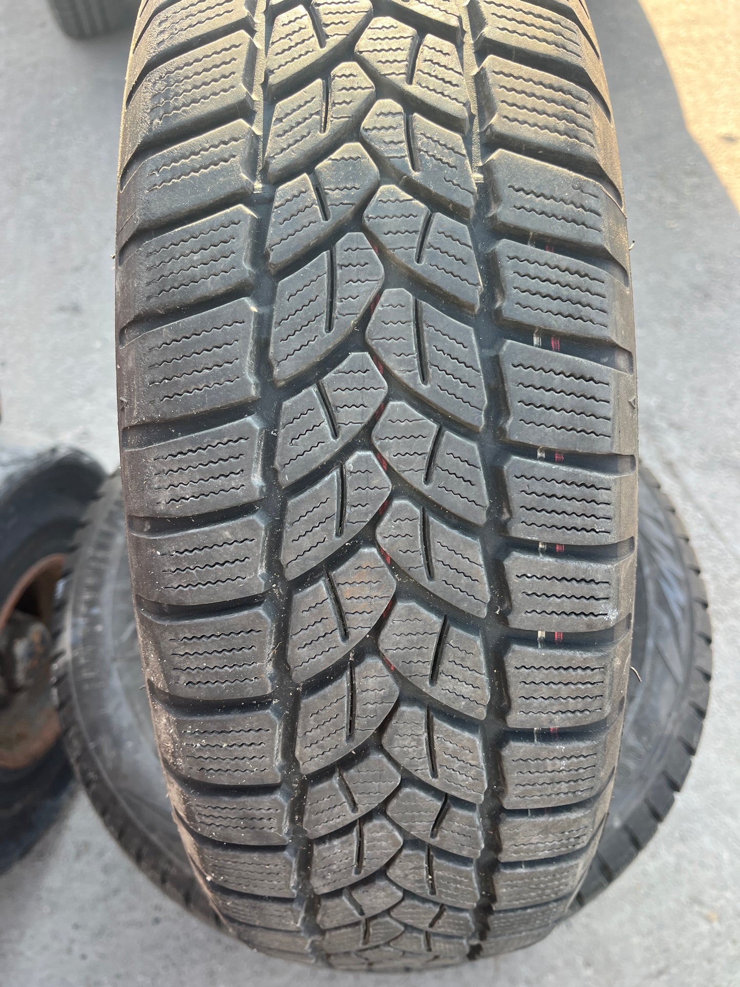 Гуми 175 65 15 Firestone