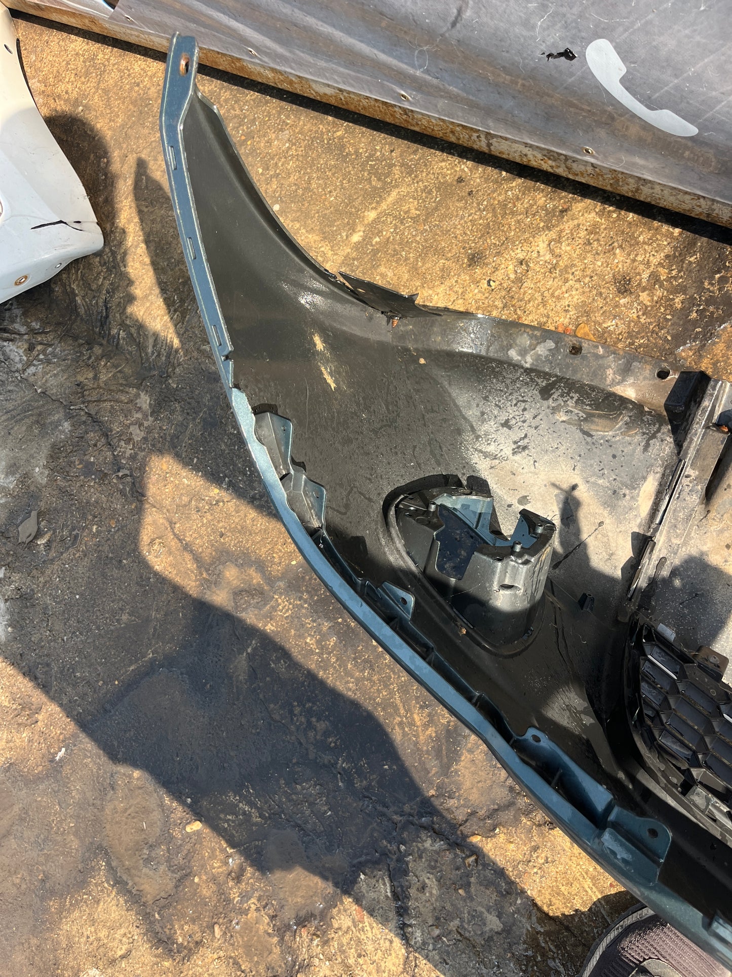 Предна броня Mitsubishi L200 2005-2015