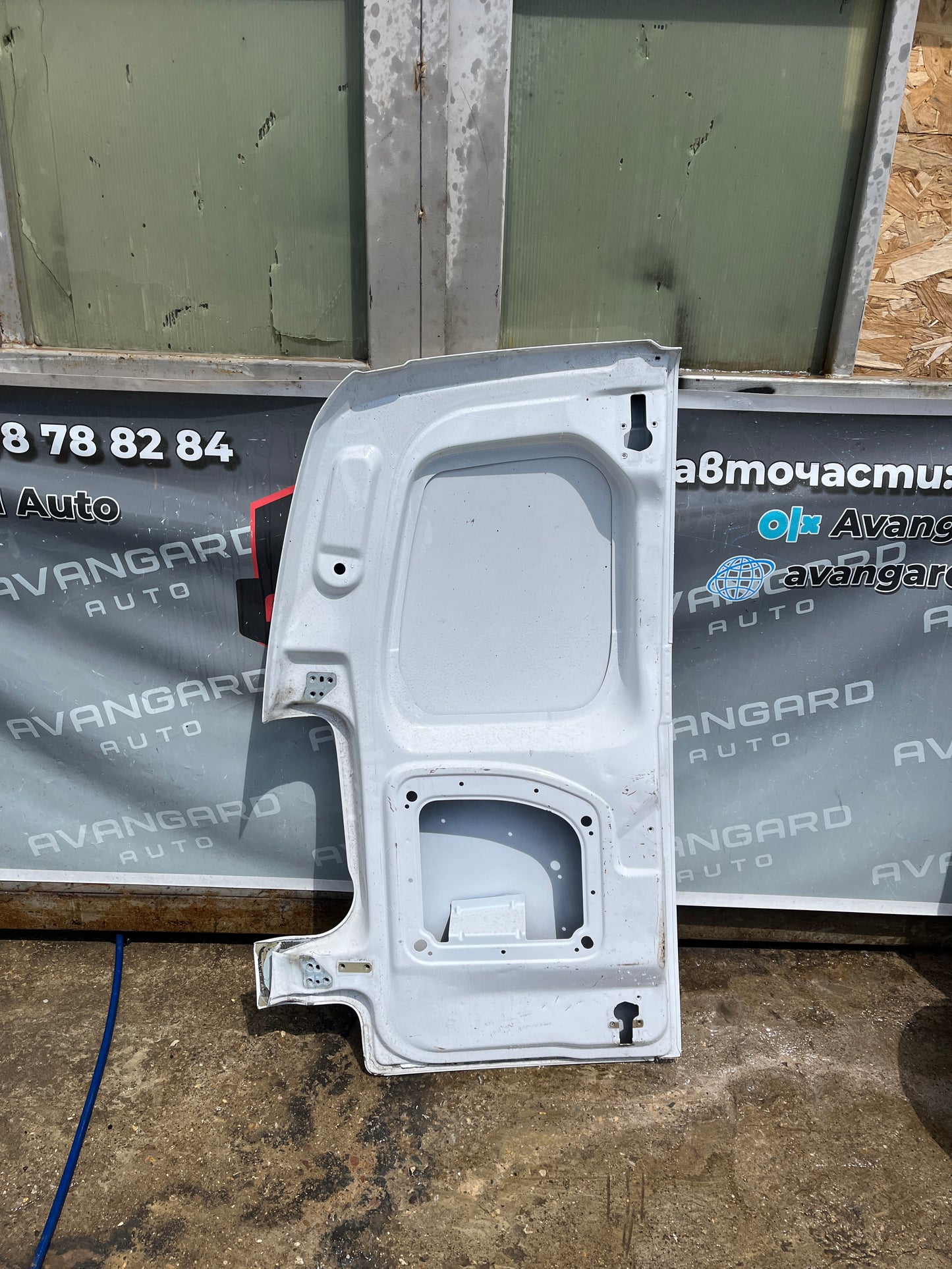 Багажна врата Toyota Proace,Opel Vivaro,Citroen Jumpy