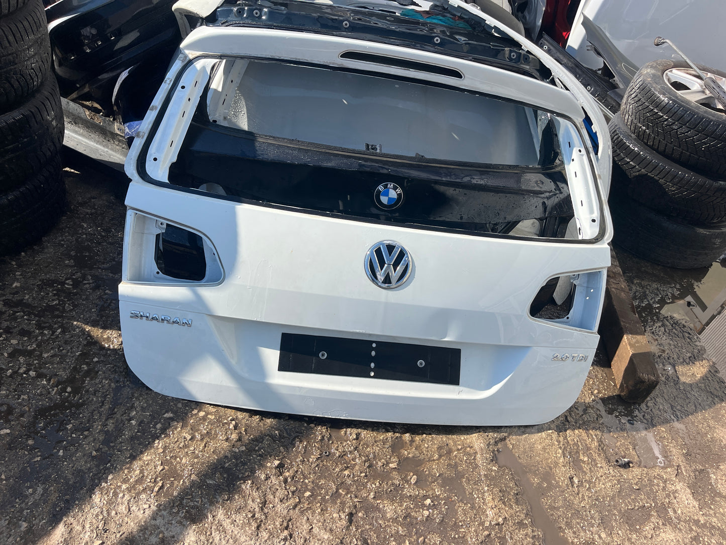 Капак,багажник VW Sharan 2011-