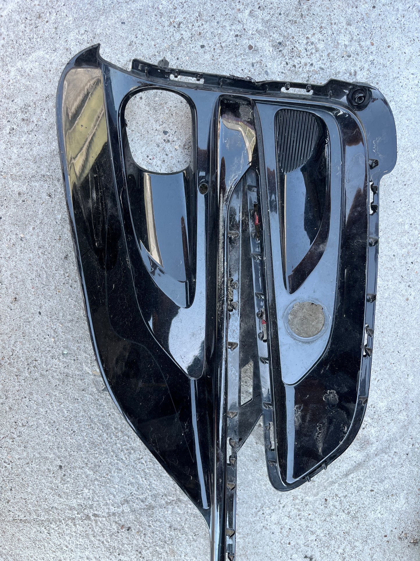 решетка на десен халоген Ford Kuga 3