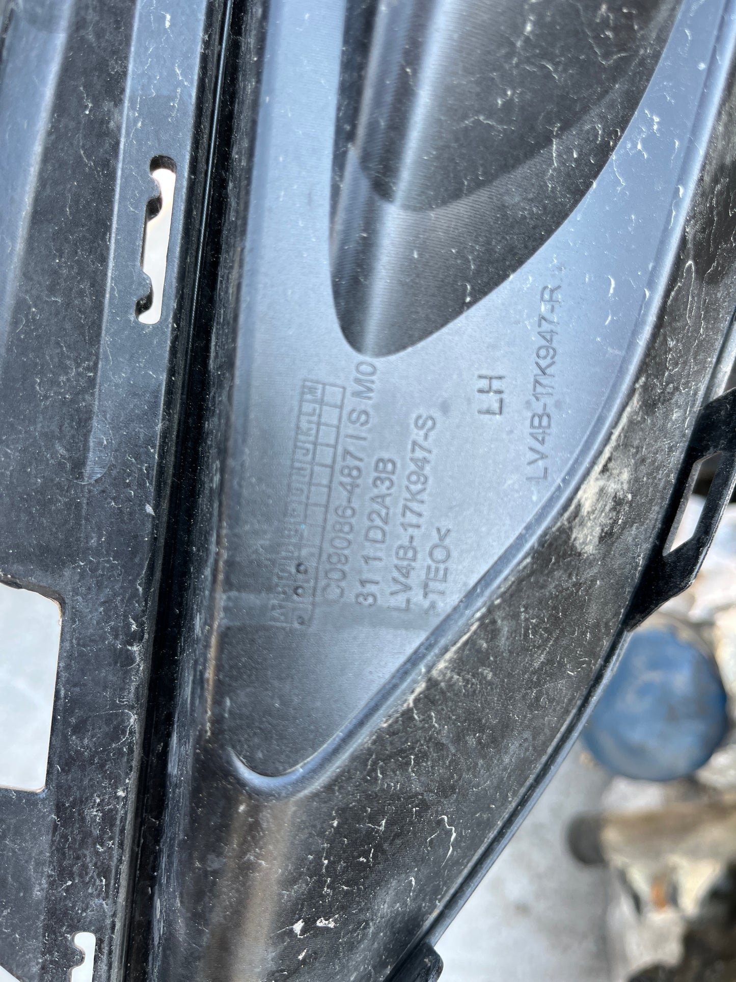 решетка на десен халоген Ford Kuga 3