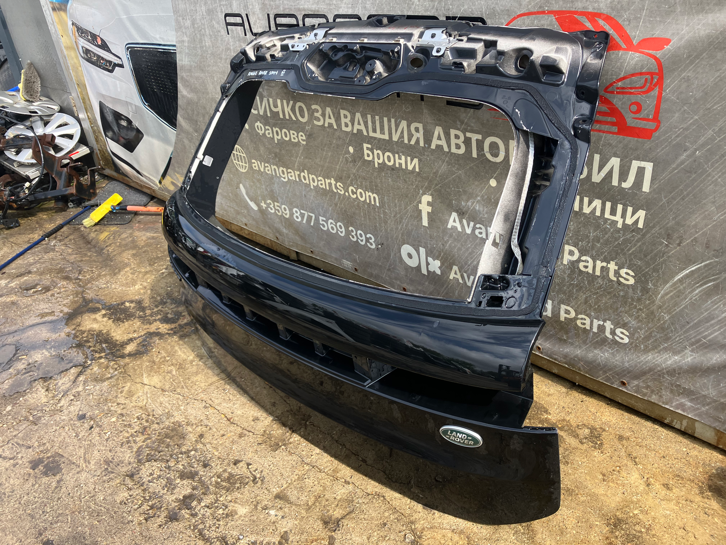 Багажна врата Range Rover Sport L461 2022-