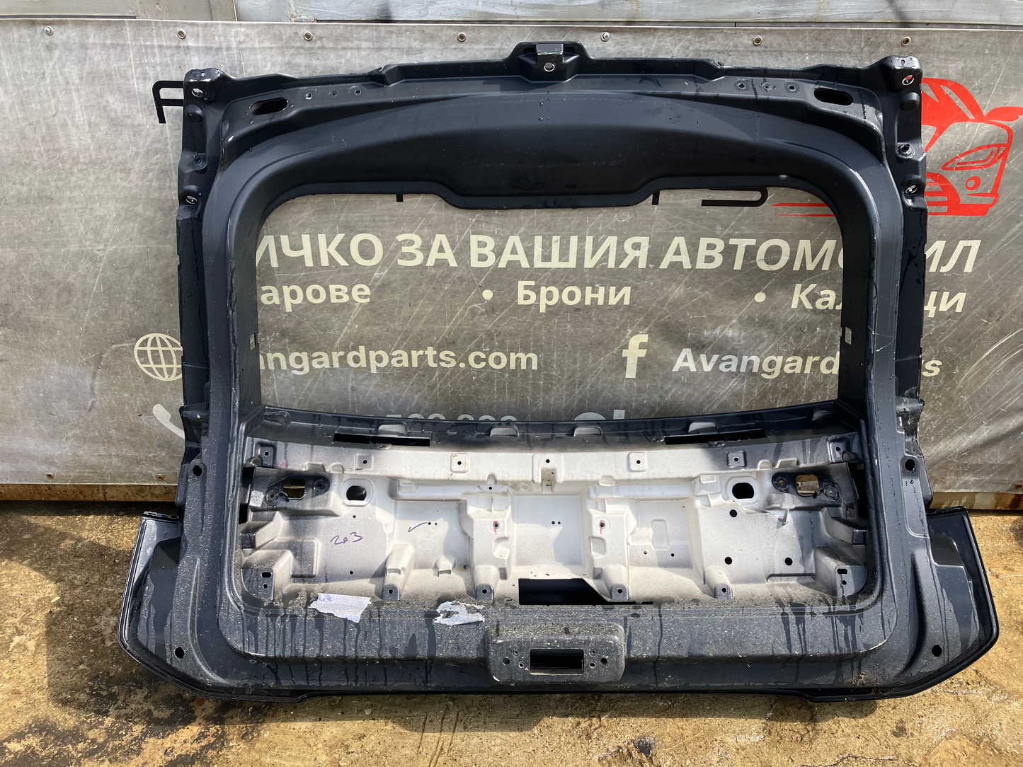 Багажна врата Range Rover Sport L461 2022-