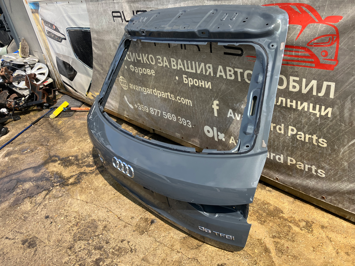 Капак,багажник Audi Q3 2022г