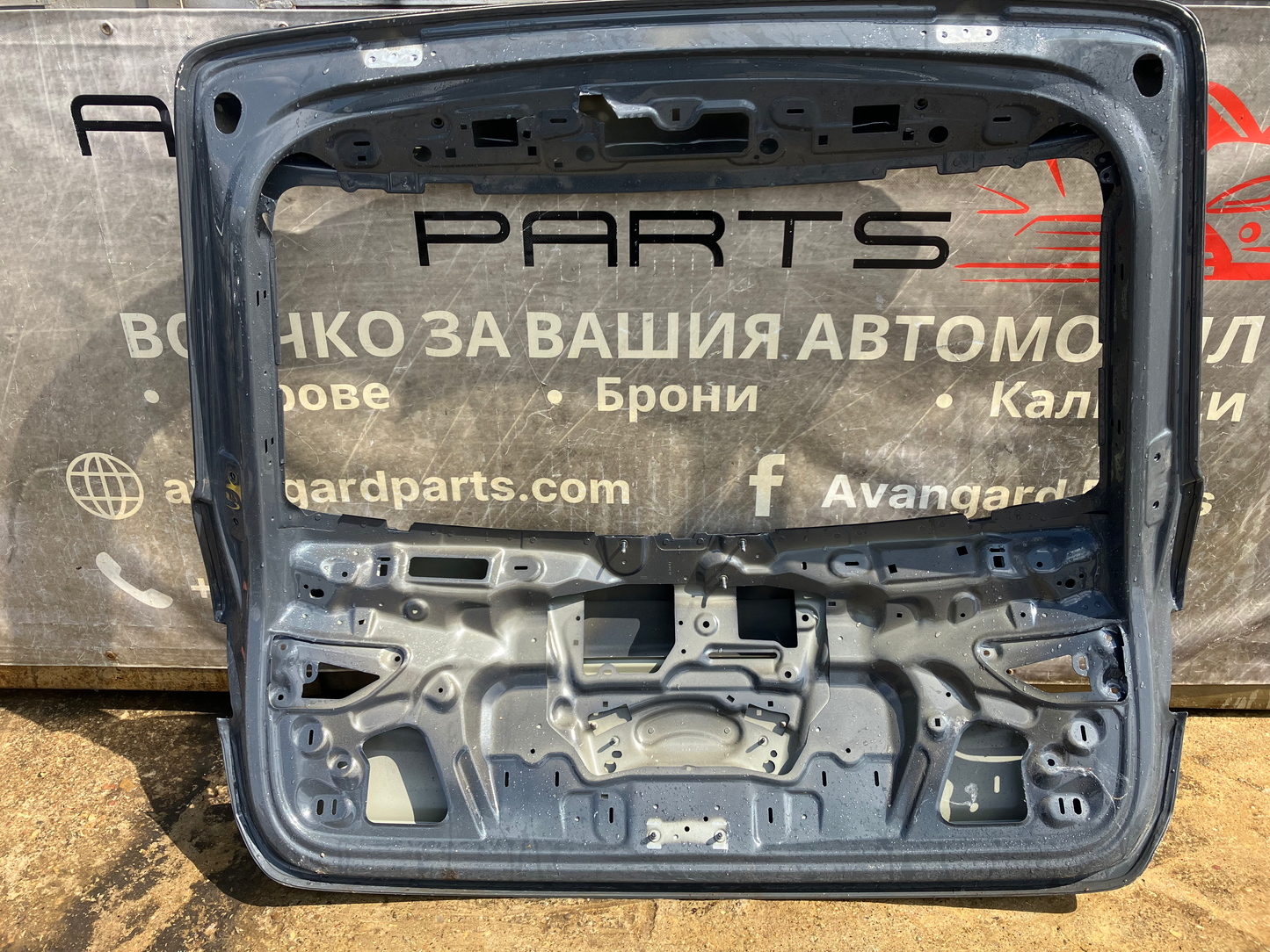 Капак,багажник Audi Q3 2022г