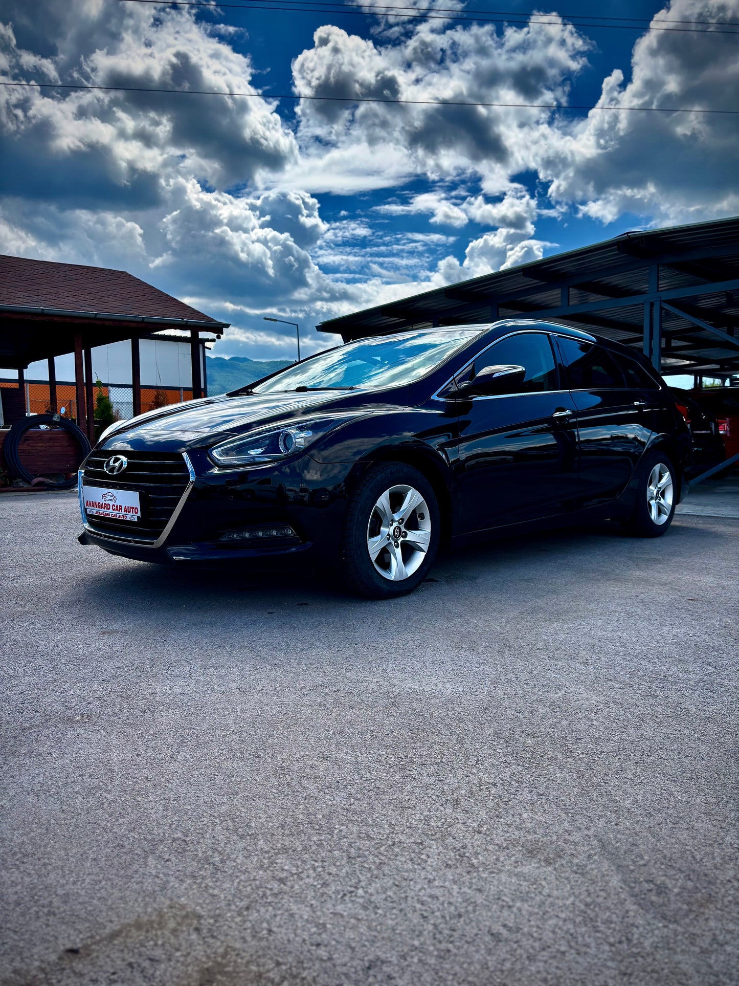 HYUNDAI i40