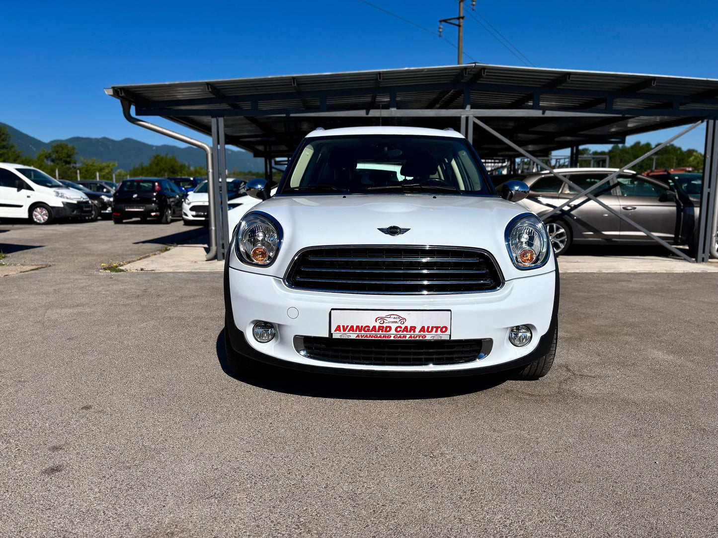 MINI COUNTRYMAN