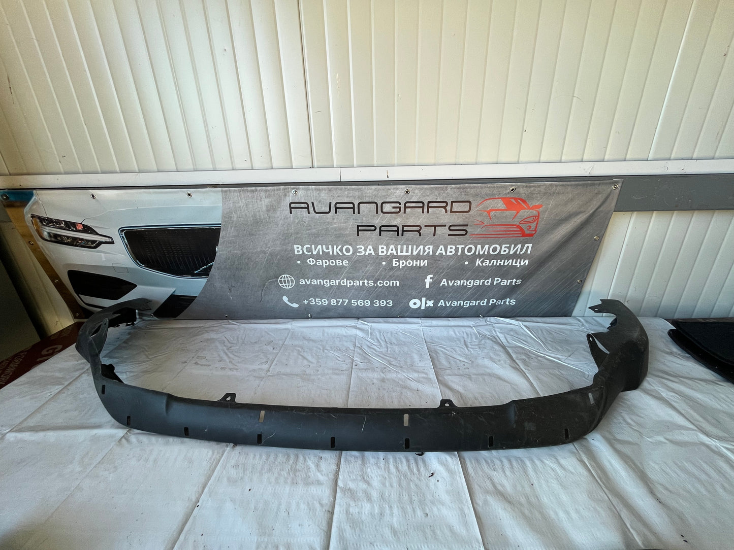 Лип Toyota RAV4 14-