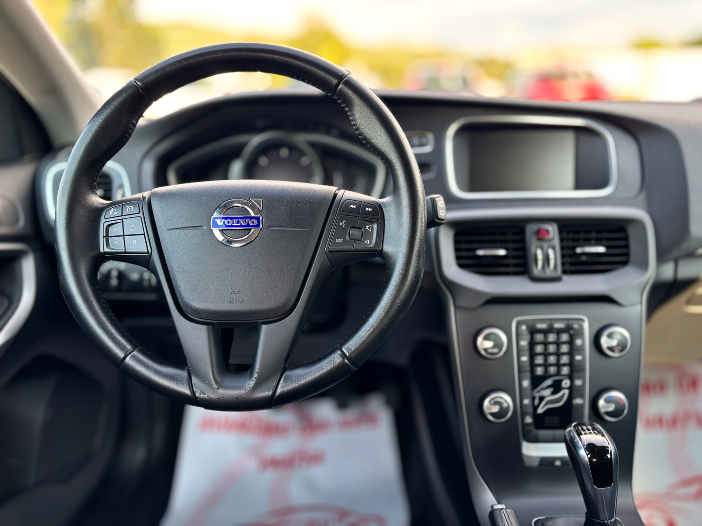 VOLVO V40