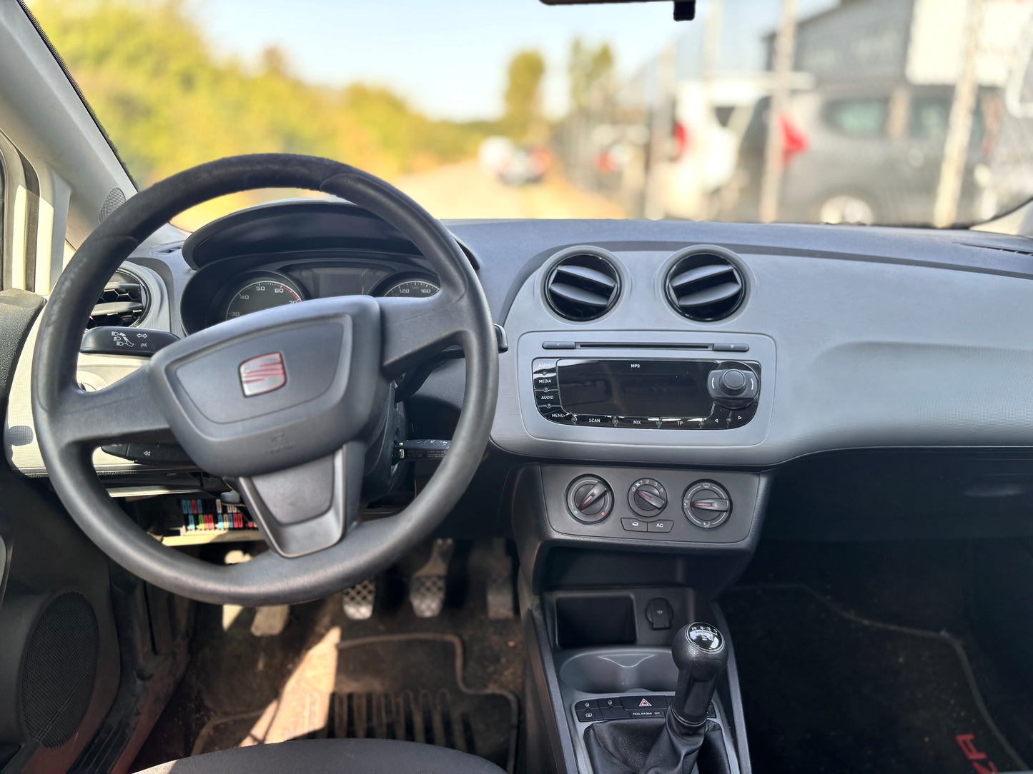 SEAT IBIZA
